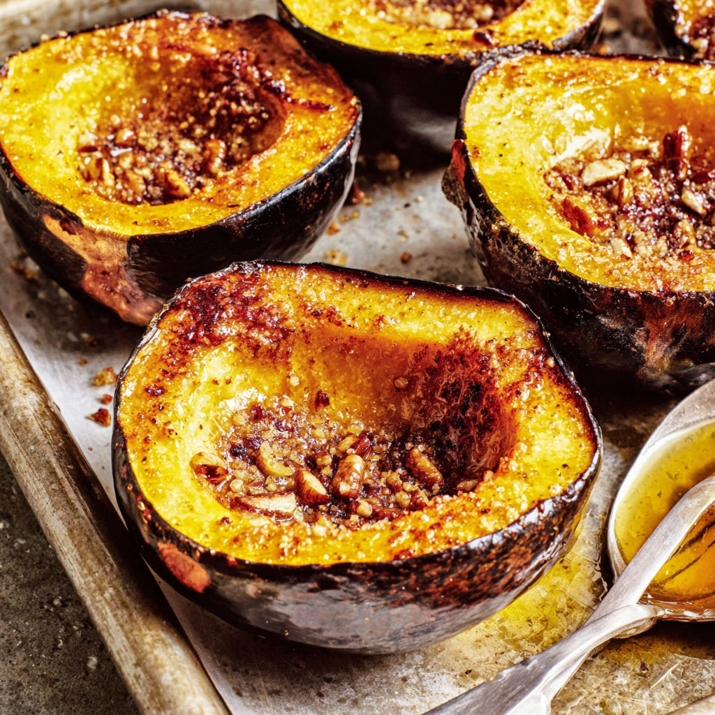 A plate of roasted acorn squash.