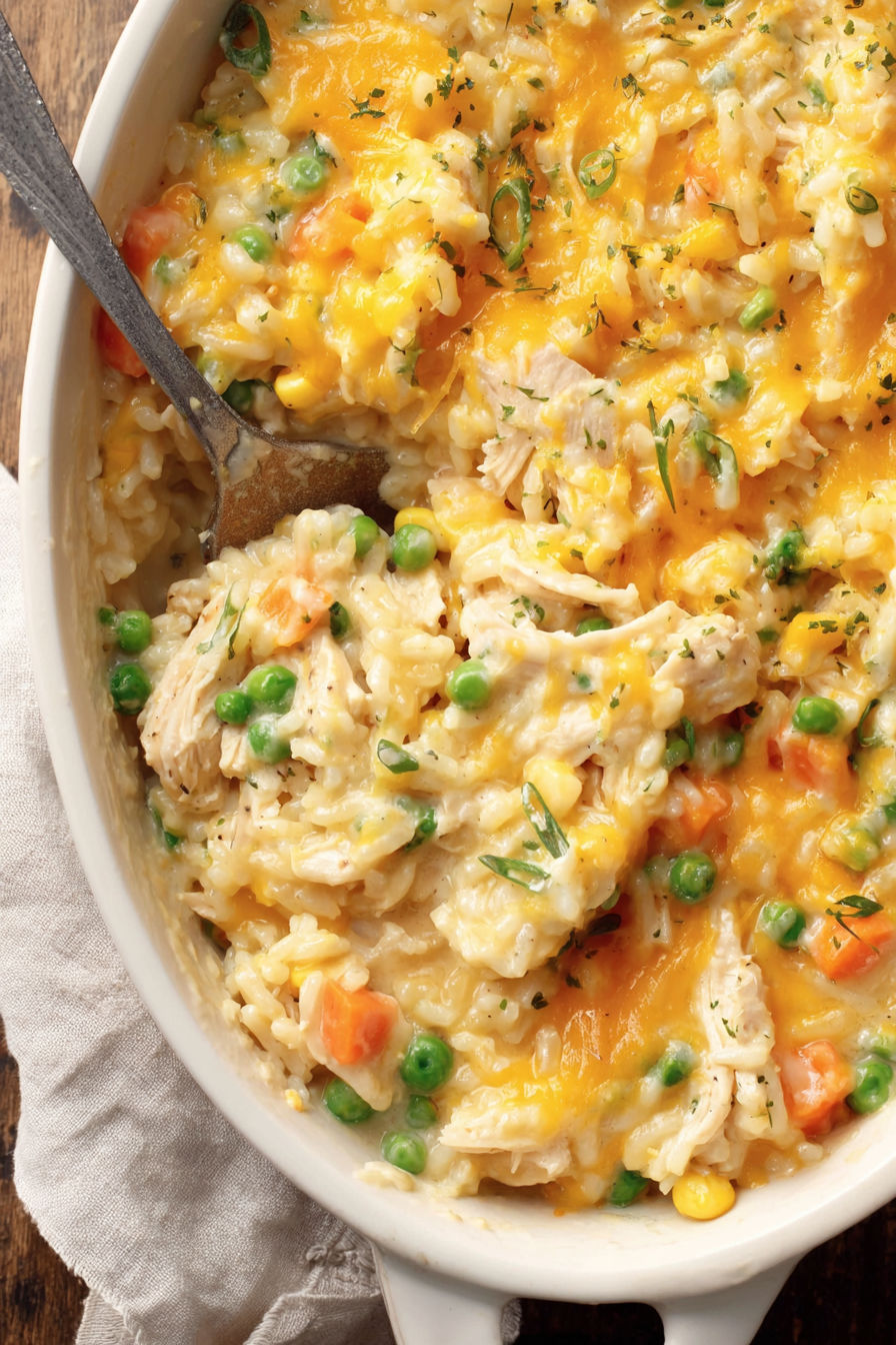 A bowl of rice and chicken.