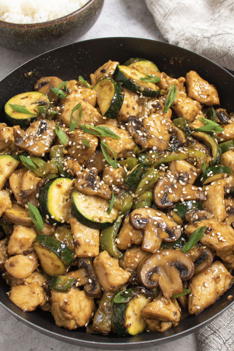 A bowl of Panda Express Mushroom Chicken.